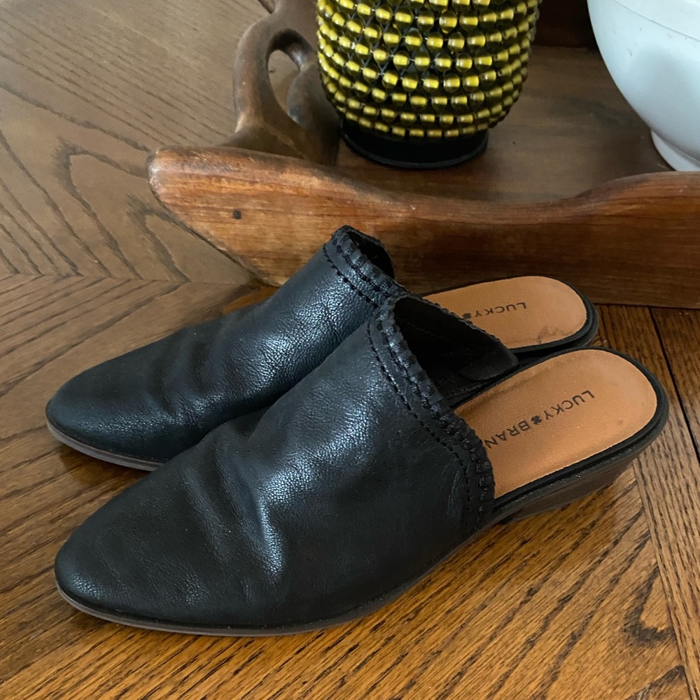 Lucky Brand Maizin Mules Black Grained Leather Slip In Shoes Size 6